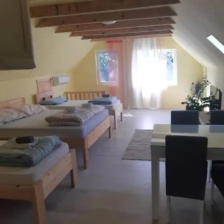 Mirella Apartment *