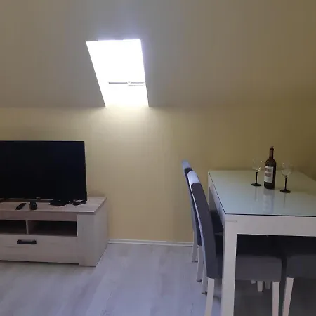 Apartment Mirella *