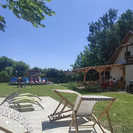 Mirella Apartament *